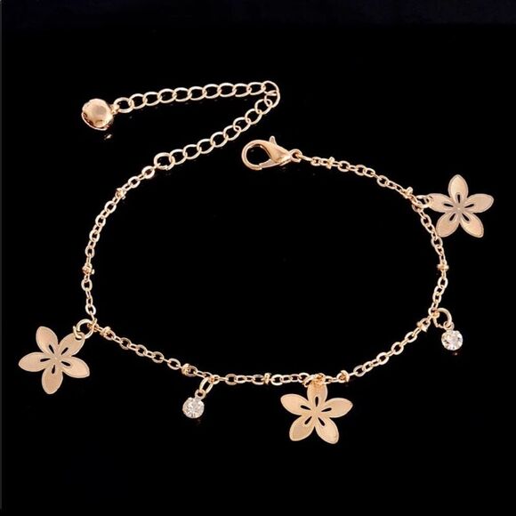 Dainty Gold & Crystal Flower Anklet/Bracelet - Picture 2 of 4